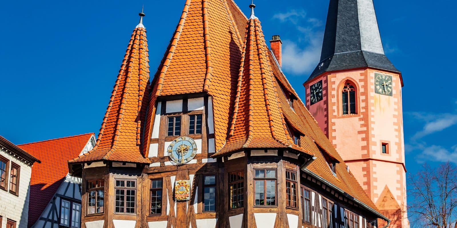 Michelstädter Fachwerk-Rathaus und historische Altstadt
