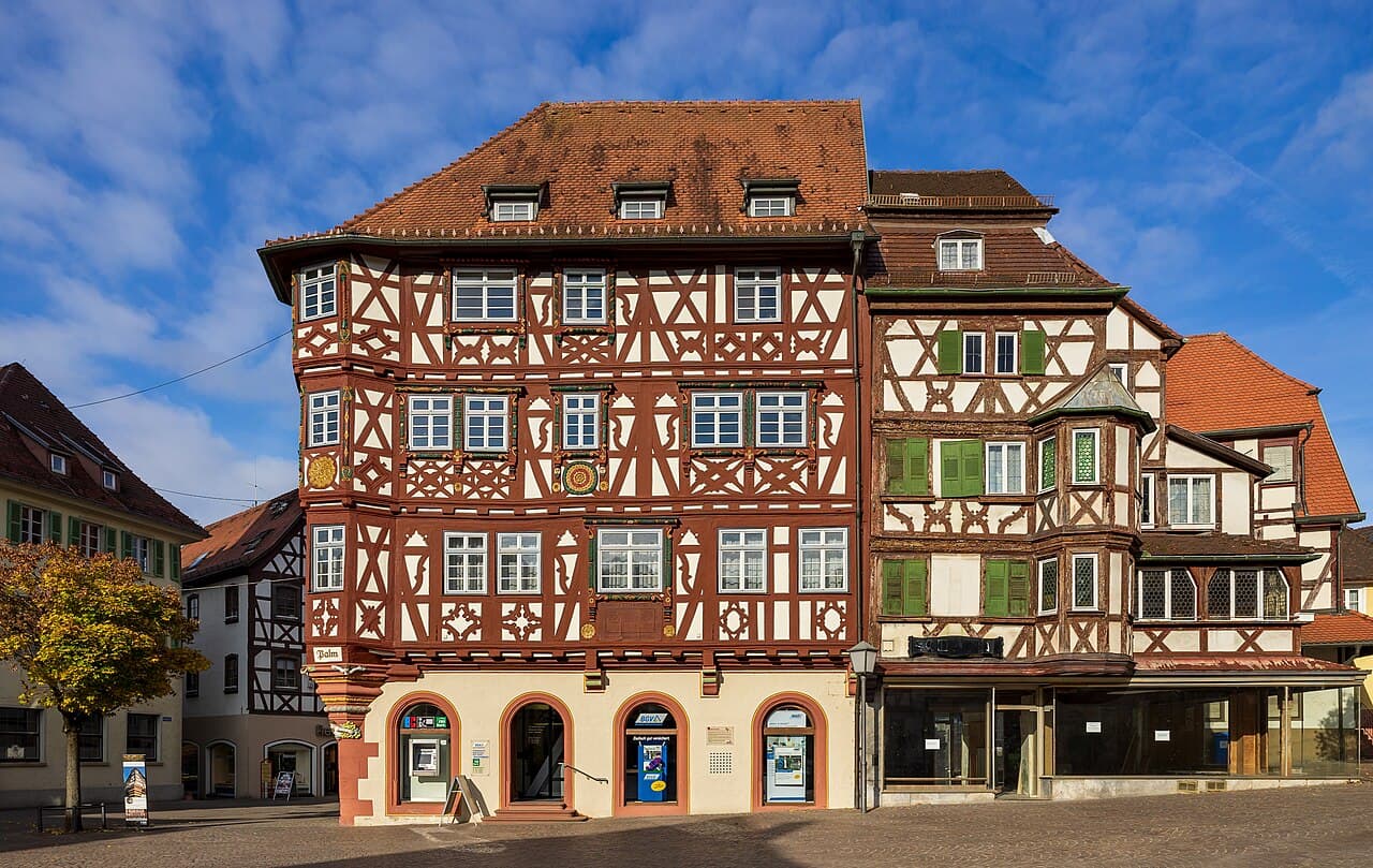 Das Palm'sche Haus am Marktplatz von Mosbach, Kulisse des Weihnachtsmarkts